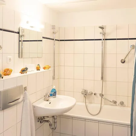 Blaumuschel - Lub101 By Interhome * Lubmin